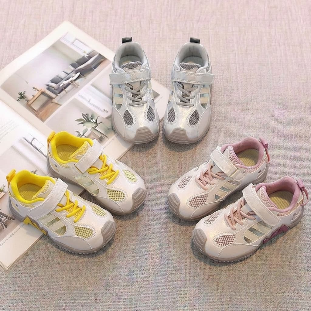 Meninas tênis 2026 novo estilo primavera verão crianças única malha sapatos de treinamento alemão bebê menina malha resp