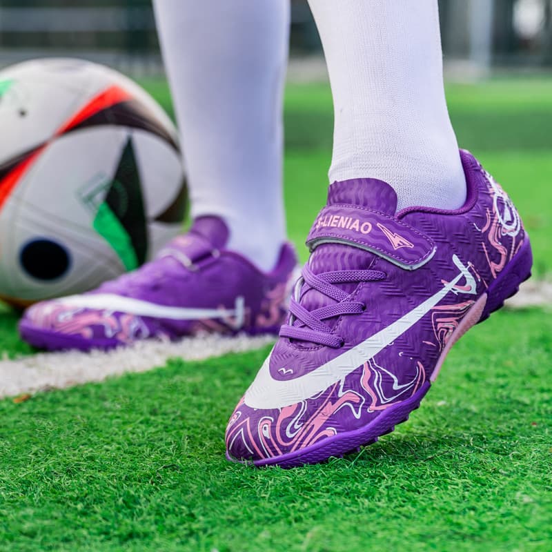 Crianças sapatos de futebol picos meninas estudantes do ensino fundamental dedicado educação física classe grama sapatos