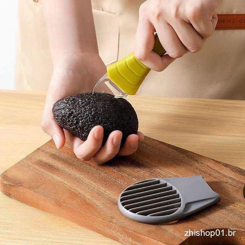 Moedor descascador cortador de legumes cozinha plástico três-em-um faca de abacate divisor de frutas cortador de frutas