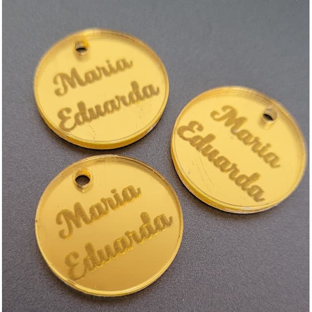 TAG REDONDA 2cm PERSONALIZADA COM NOME EM ACRÍLICO ESPELHADO  APLIQUE TAGS REDONDA