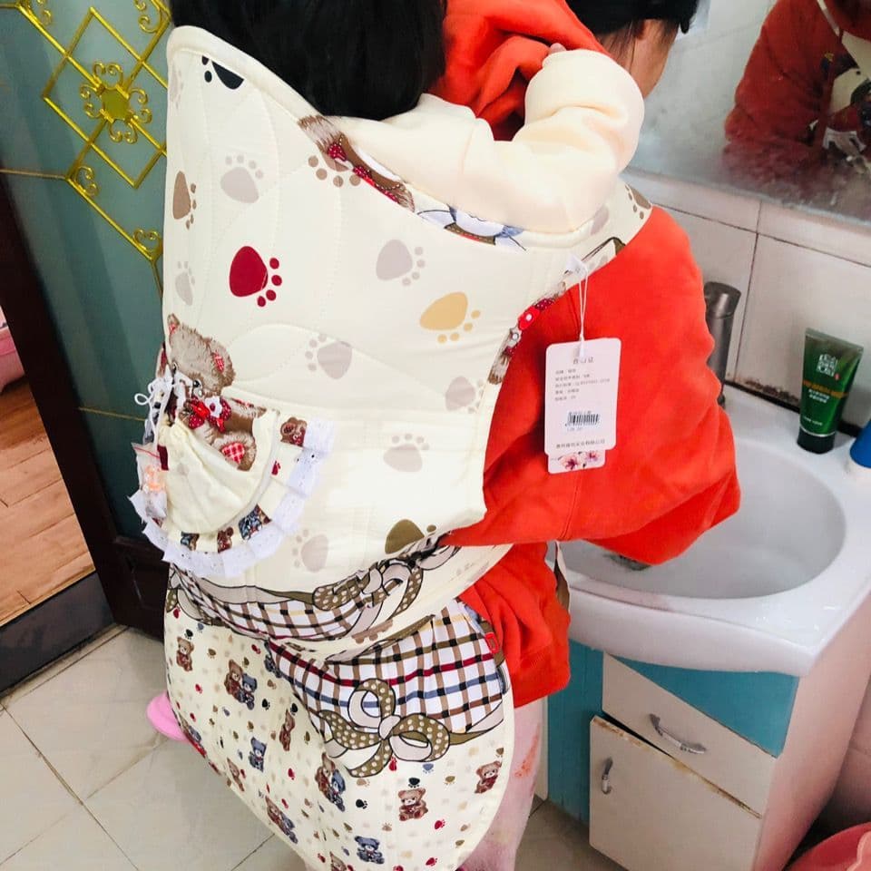 Tradicional Yunguichuan cinta bebê respirável frente traseira estilo rico padrão de desenho animado quatro estações vent