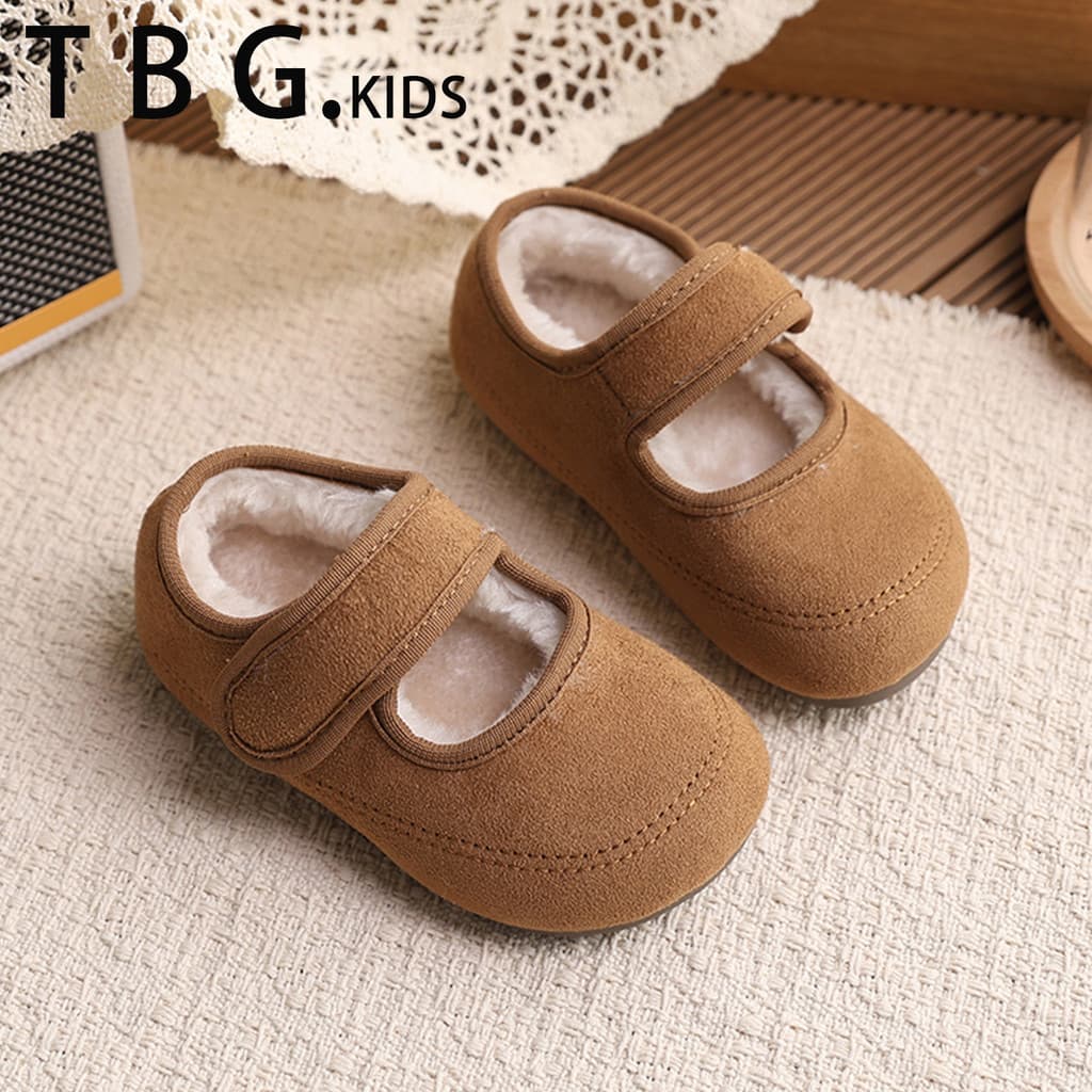 Crianças de pelúcia inverno sapatos de pelúcia Retro meninas sola macia estilo ocidental grandes sapatos de algodão quen