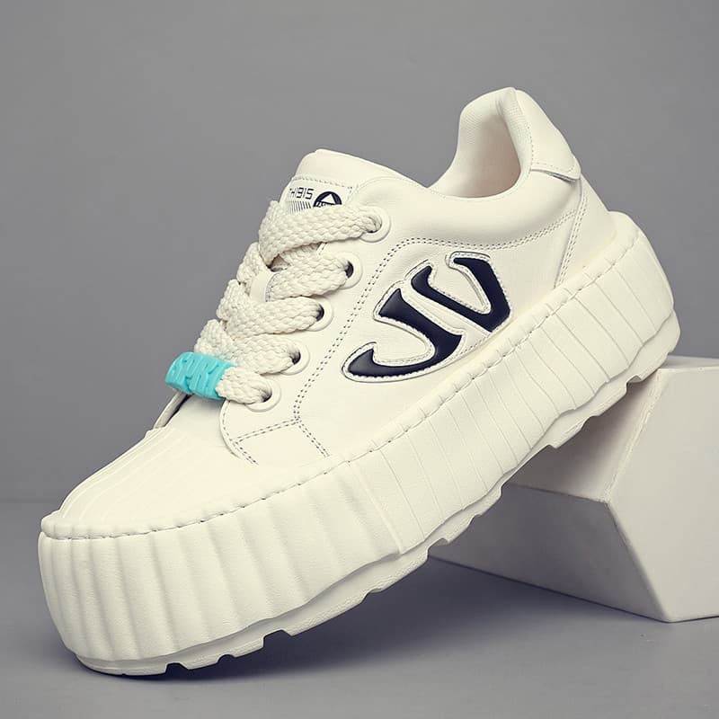 Sapatos masculinos de verão sapatos de pão de sola grossa branco rendas sapatos casuais All-Match primeira camada de cou