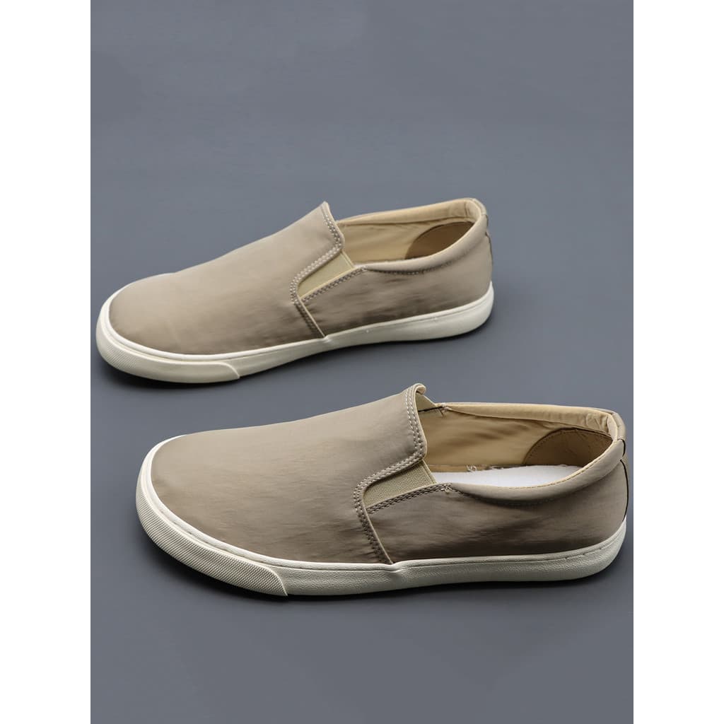 Sapatos masculinos de um Pedal primavera outono novo estilo de cano baixo respirável preguiçoso All-Match tênis casuais