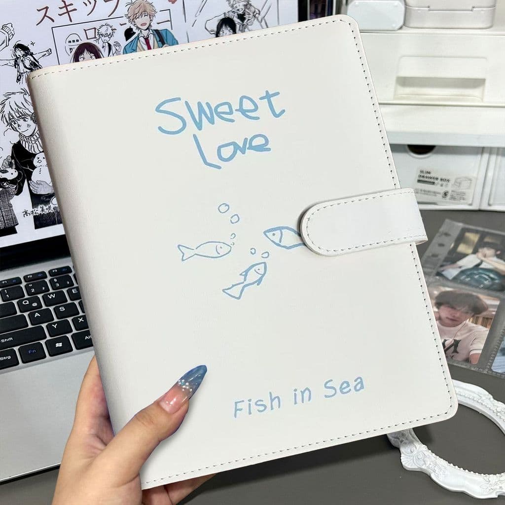 [Estoque pronto] Azul branco simples peixe pequeno livro de armazenamento de cartão fotográfico álbum de fotos de folhas