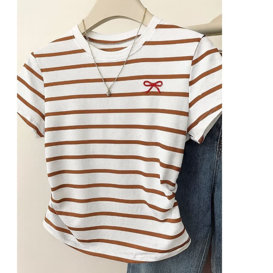 Camiseta Feminina 100 % Algodão Gola Alta Com Bordado