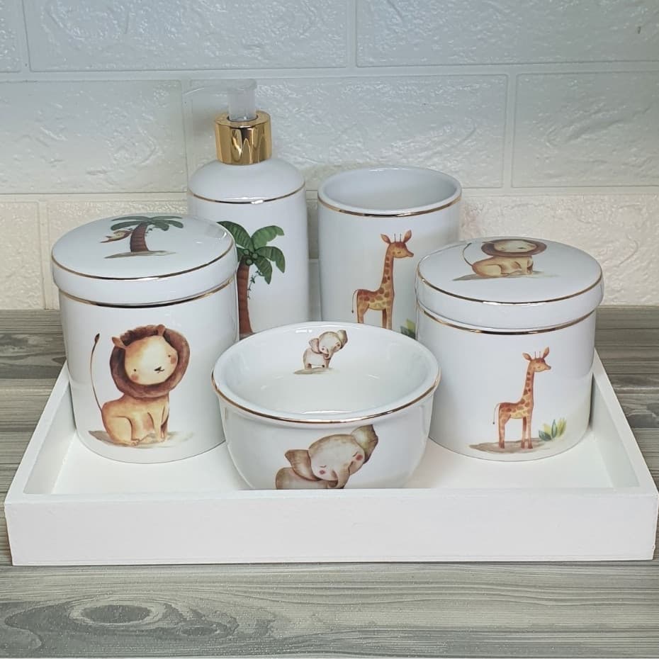 Kit Higiene 6 Pecas Bebe Safari Com Filete De Ouro E Bandeja MDF Em Branco