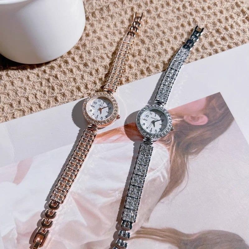 Luz de luxo nicho cheio diamante pulseira relógio feminino simples temperamento diamante luxo requintado pequeno mostrad