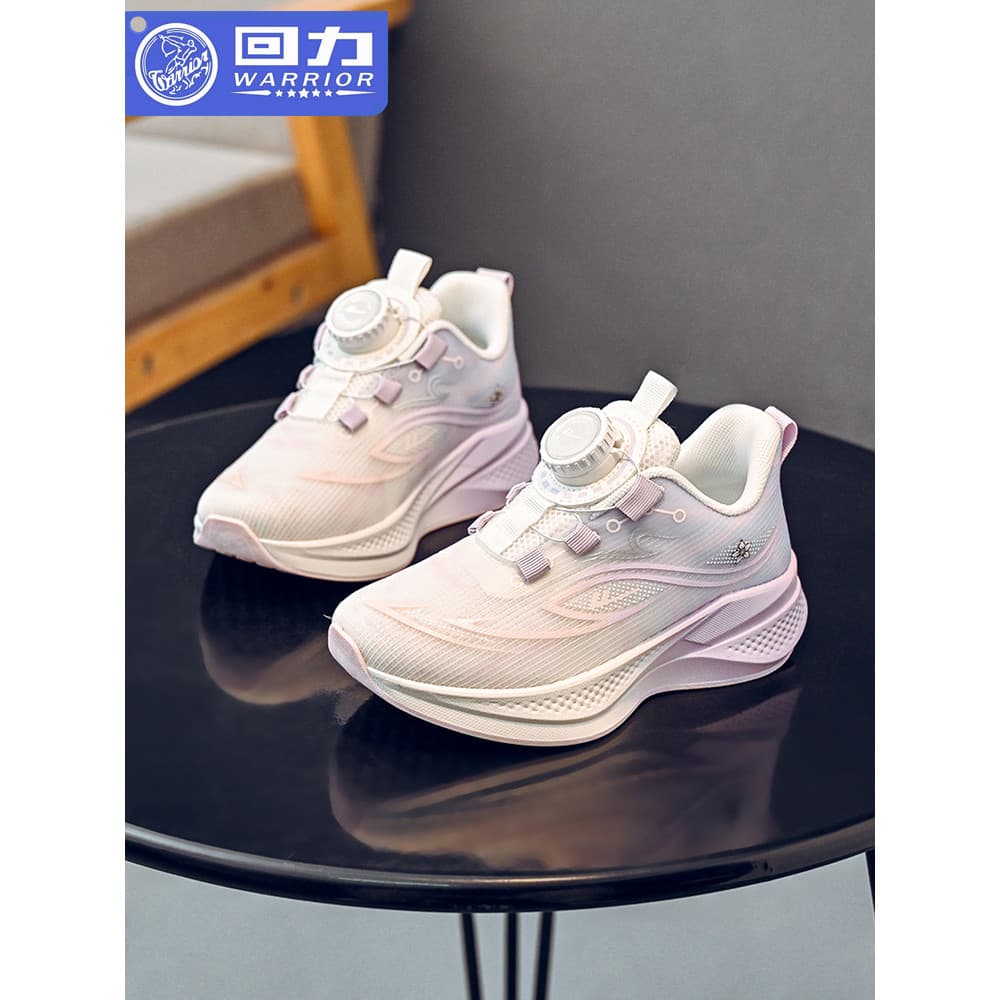 Puxar para trás sapatos infantis meninas respirável sapatos esportivos 2026 primavera verão novo estilo gradiente venda
