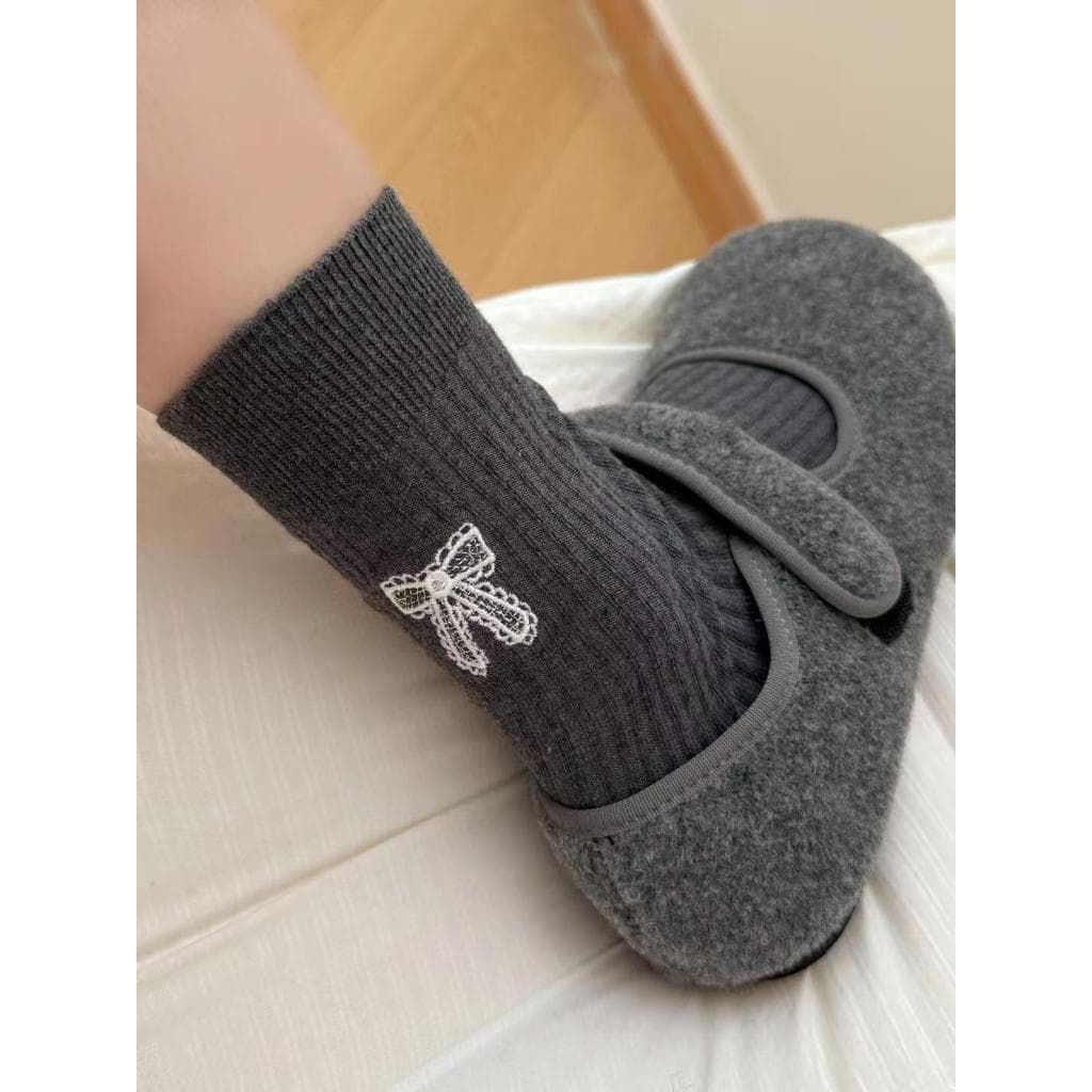 Estilo coreano influenciador estilo meias femininas 2025 primavera novo estilo AB estilo bordado arco letras All-Match r