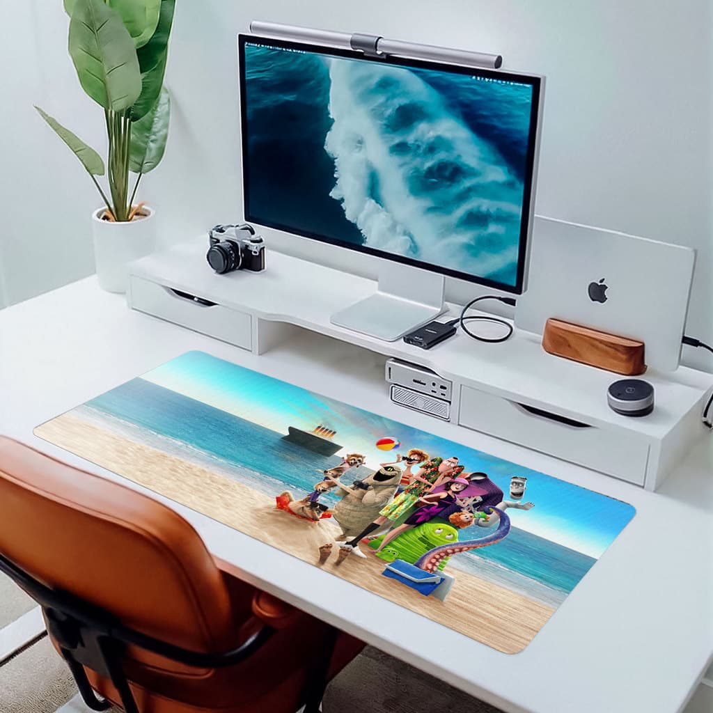 MousePad Grande RGB Hotel Transilvania Desk Pad Grande Gamer Base Premium