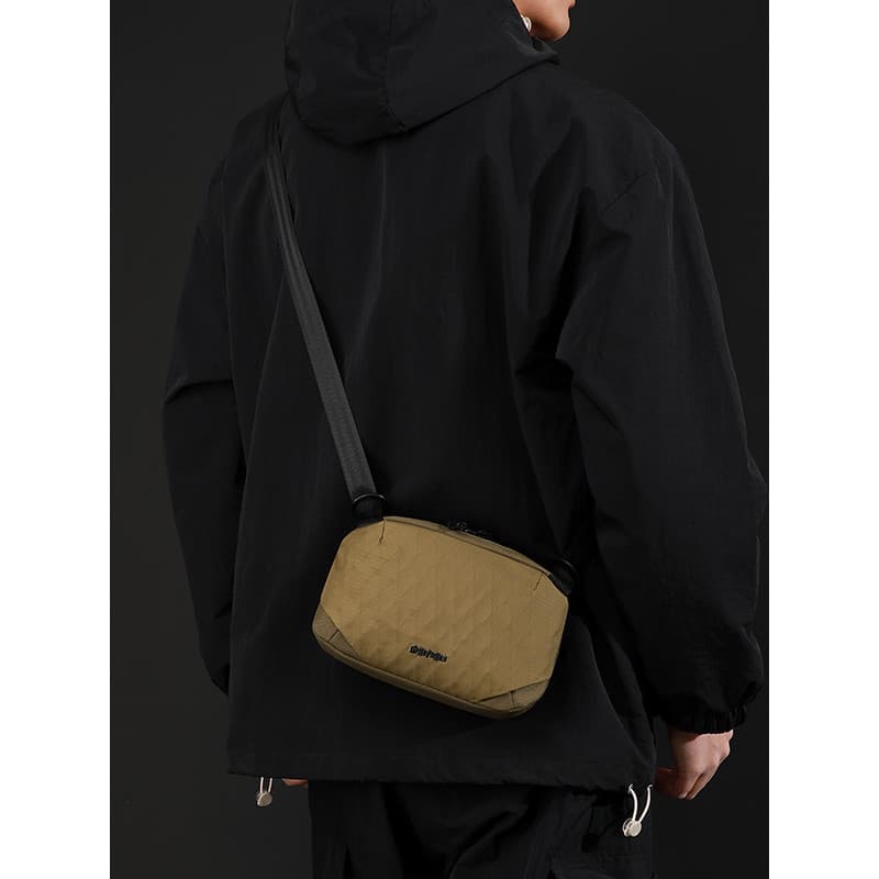Bolsa mensageiro Casual masculina, novo estilo, leve, simples, bolsa de ombro, roupa de rua, pequena, esportes ao ar liv