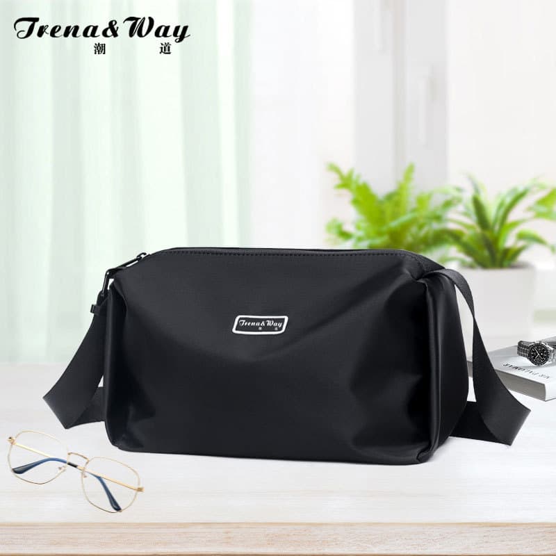 Bolsa mensageiro masculina Casual leve de um ombro 2024 novo estilo moda bolsa masculina de grande capacidade convenient