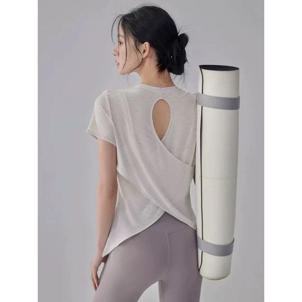 2026 novo produto Yoga Wear feminino blusa de Fitness manga curta oco cruz luz malha bela volta mais magro olhar esporte