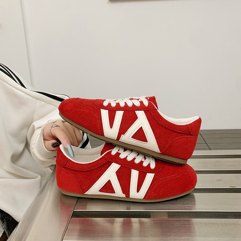 Retro cor combinando sapatos de treinamento Moral feminino 2026 primavera novo estilo sola macia All-Match Casual sola p