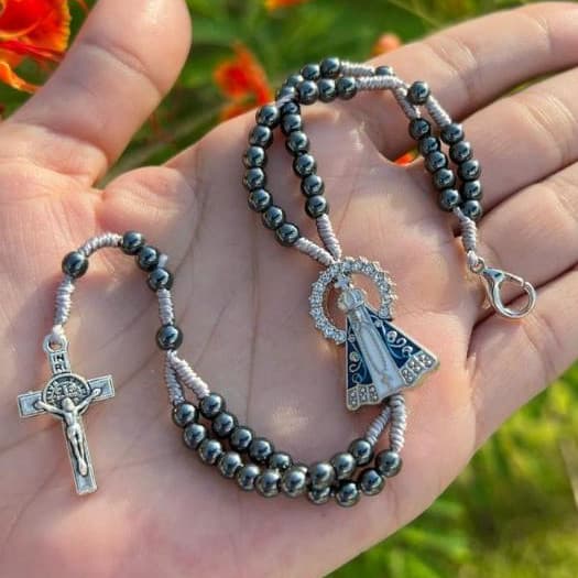 Terço de Pulso Pulseira Terço Em Hematita Pingente De Nossa Senhora Aparecida