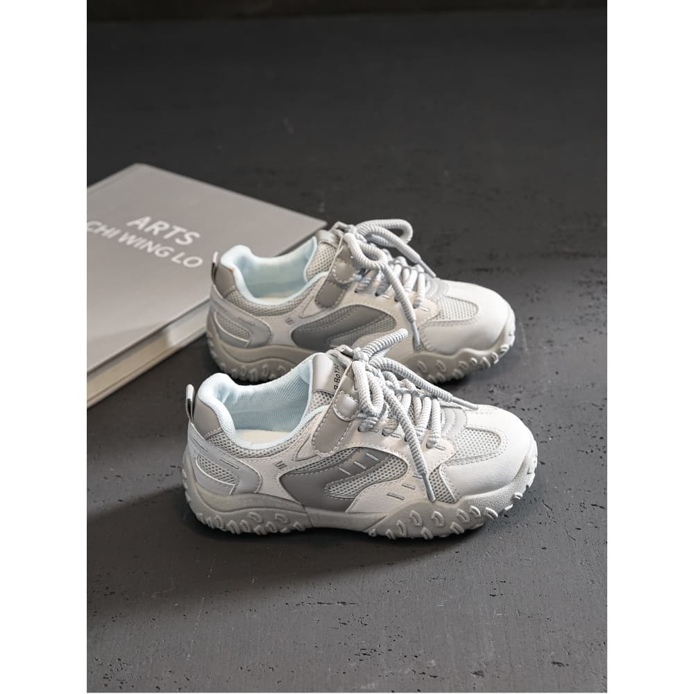 Respirável antiderrapante crianças sapatos de treinamento alemão estudante sapatos esportivos feminino 2025 outono novo