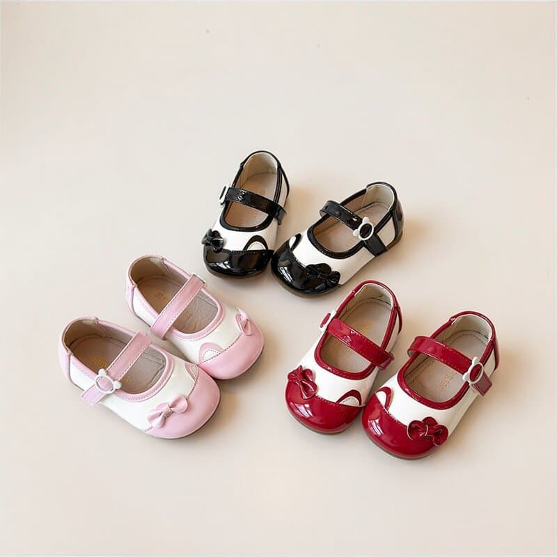 Crianças pequenos sapatos de couro 2026 primavera novo estilo meninas doce bonito arco princesa sapatos de bebê na moda
