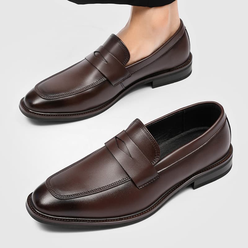 2026 moda novo estilo britânico negócios casuais sapatos de couro Formal Wear apontou Toe capa pé deslizamento em mocass
