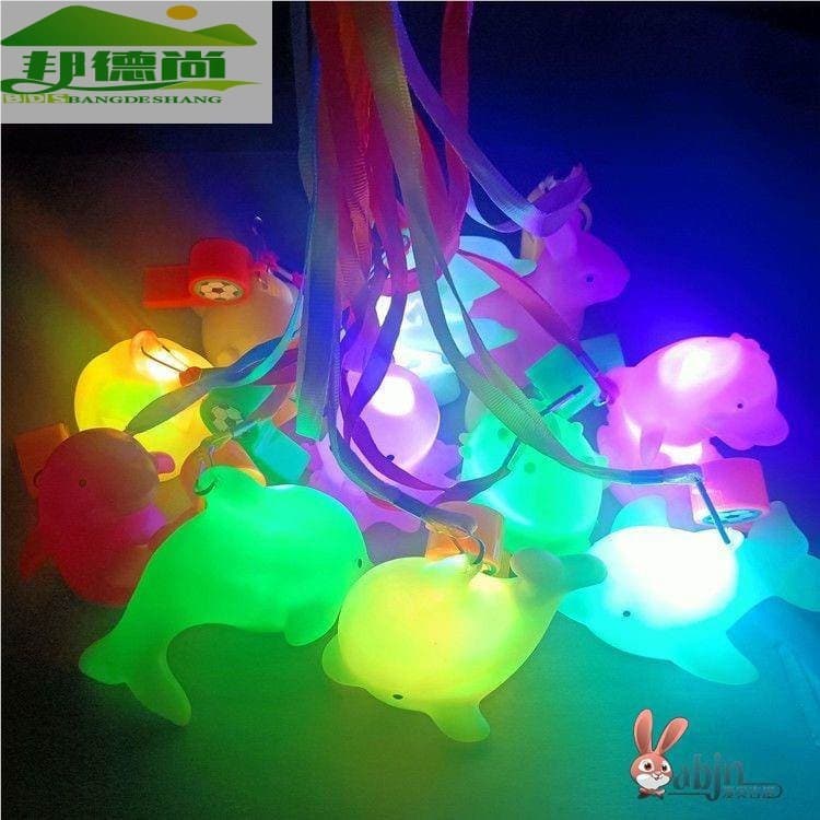Pequeno golfinho apito brinquedo luminoso oceano Hall cordão crianças golfinho baleia colorido piscando luz noturna ping