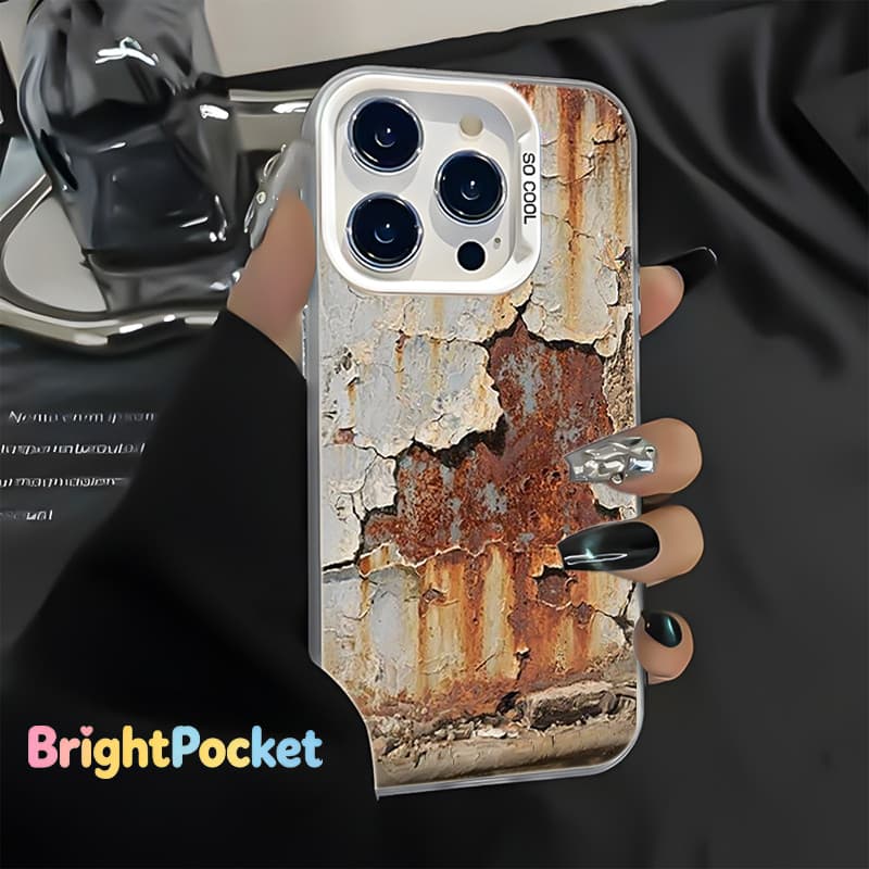 Capa criativa para celular com estampa de porta de ferro enferrujada, compatível com iPhone 11, 12, 13, 14, 15, 16, 17