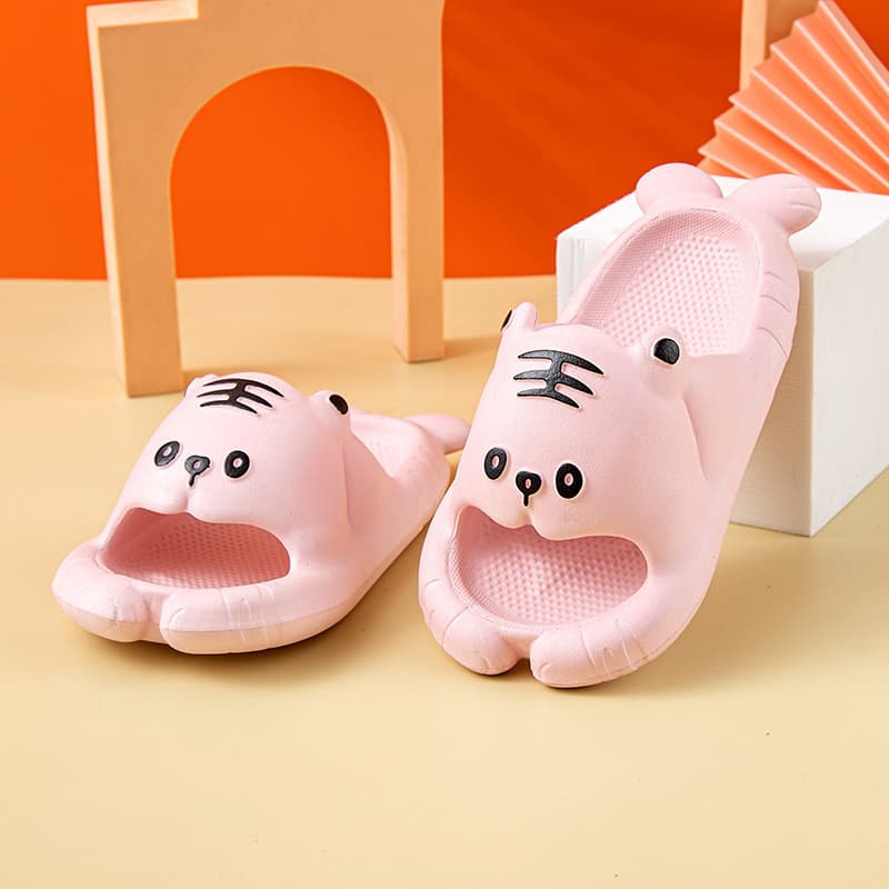 Crianças sandálias chinelos dos desenhos animados banho desodorante casa meninos meninas bonito antiderrapante interior