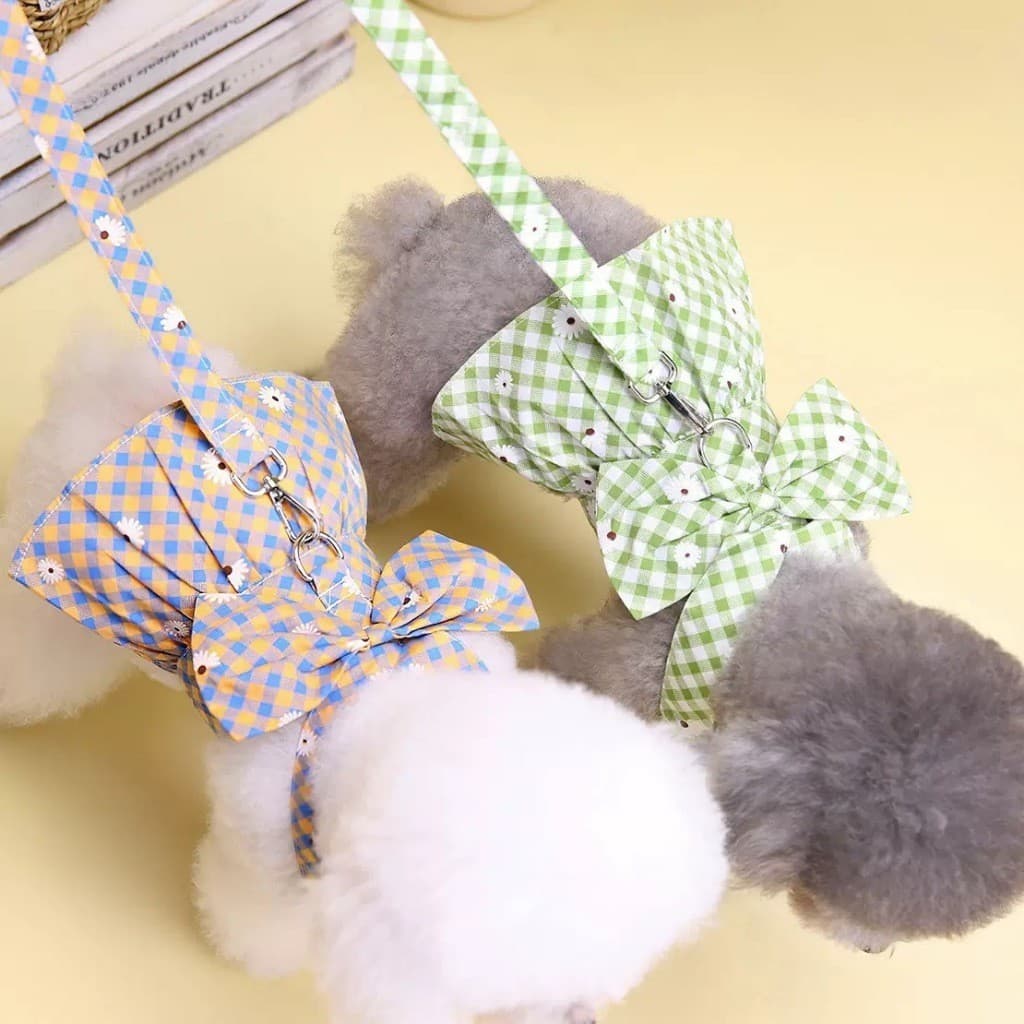Vestido xadrez com laco e tração  para pets -Roupa fresca de  Verão para cachorros e gatos