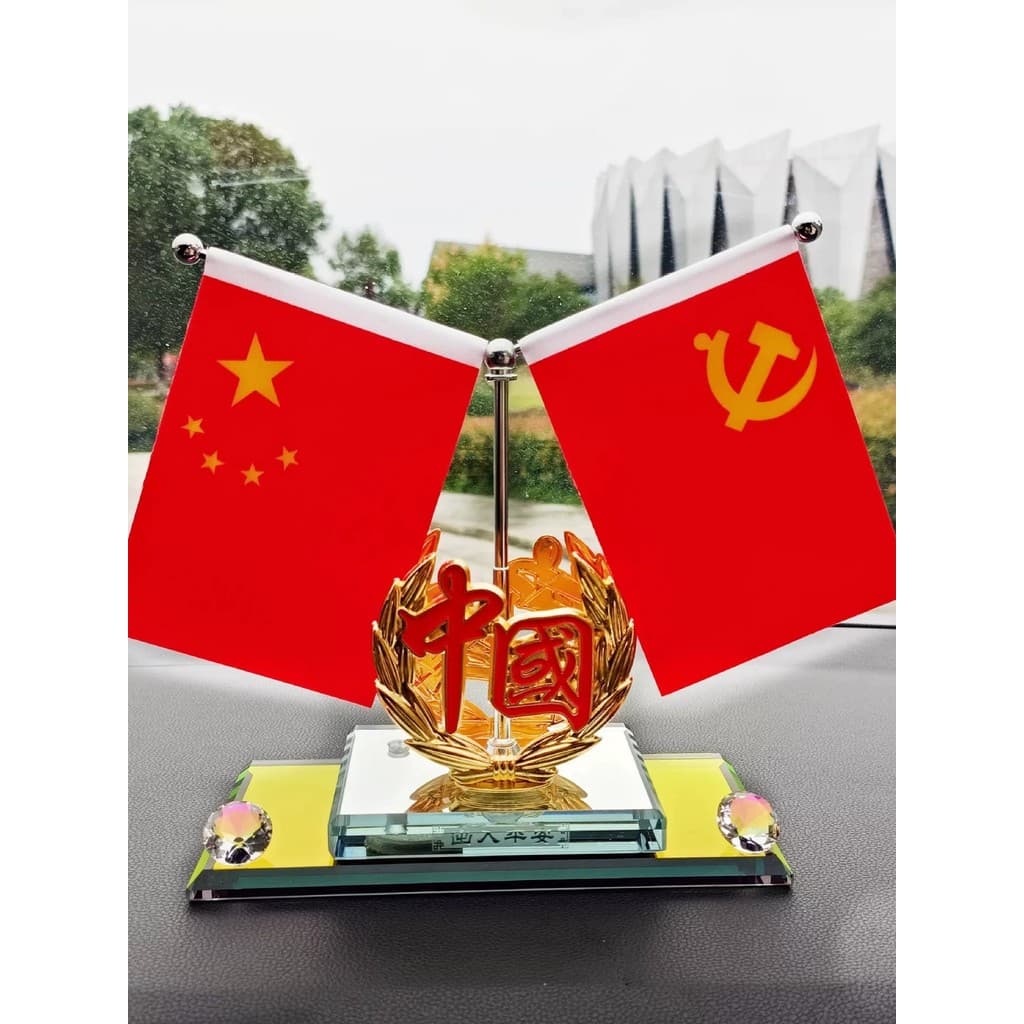 Novo estilo aromaterapia carro pequena bandeira vermelha decoração do carro High-End presente masculino Console central