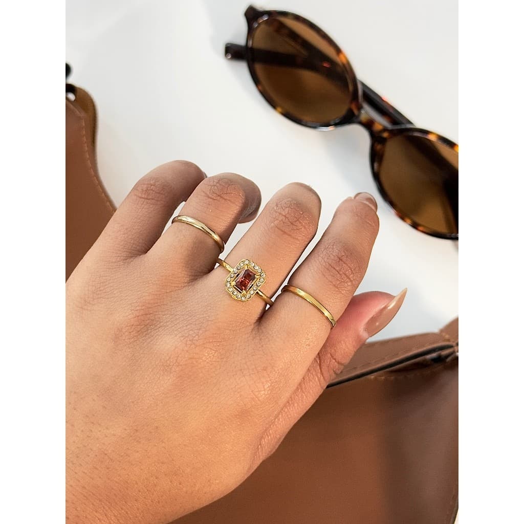 Anel Cravejado retangular de aço inox dourado brilhante casamento noivado formatura unissex chic