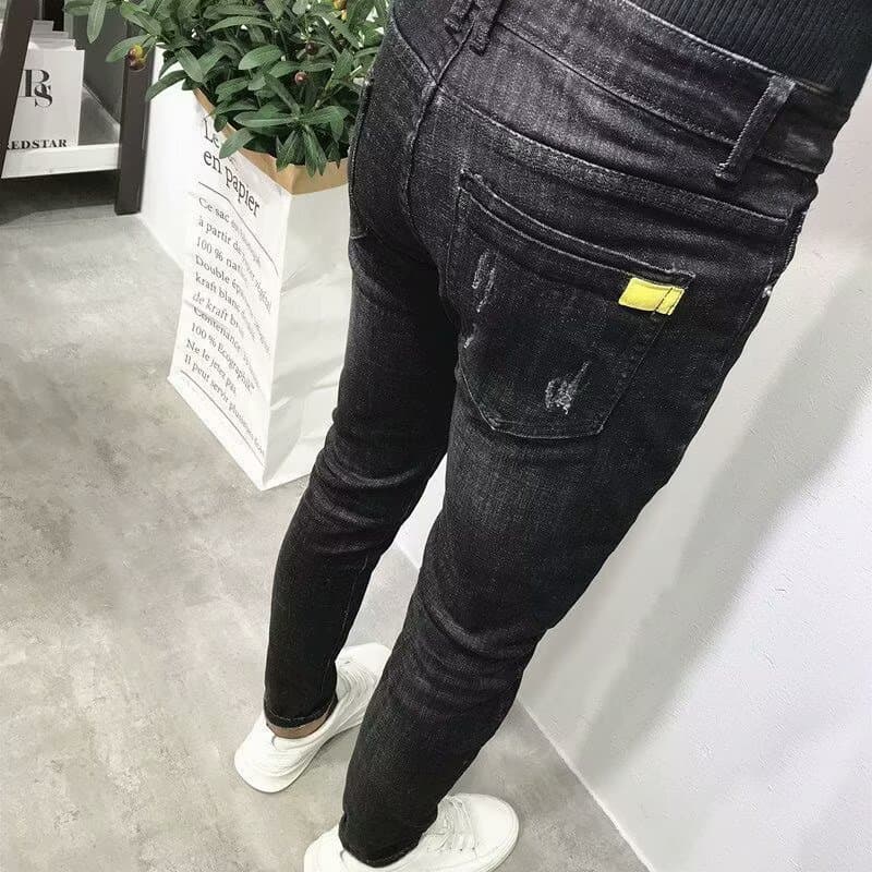 2026 primavera novo estilo preto fino-ajuste rufião bonito Jeans masculino versão coreana moda elástica calças magras ju