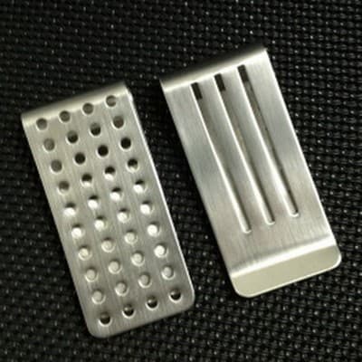 Boutique criativo Ultra-fino carteira de aço inoxidável dupla face oco masculino feminino carteira de Metal clipe de not