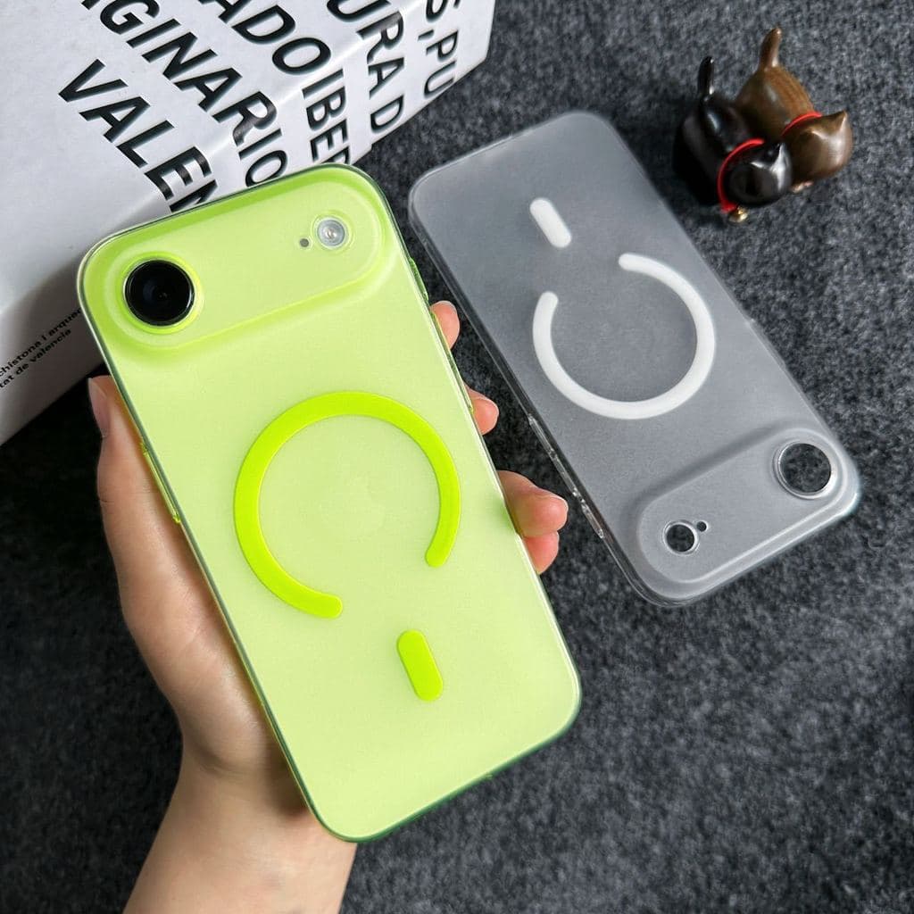Capa de telefone ultrafina para PC, adequada para iPhone17promax, capa de telefone, neblina de gelo, magnética fosca, Ap
