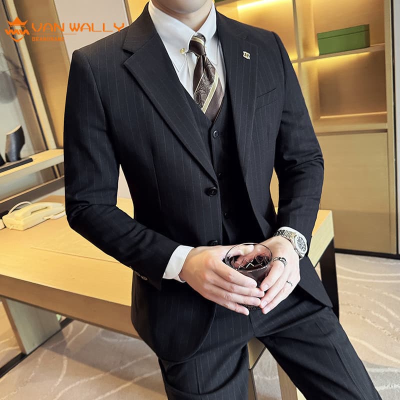 2025 novo estilo terno masculino tamanho grande solto listras verticais Casual terno de negócios terno de dois botões