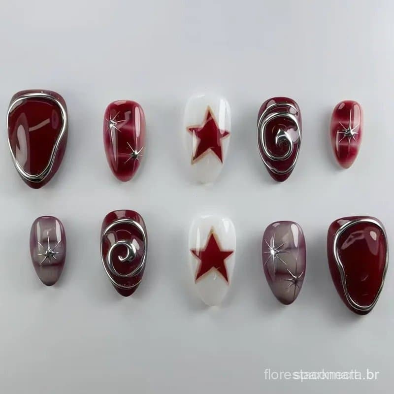 24pcs Unhas Falsas com Estampa de Estrela Vermelha Doces e Frescas Unhas Curtas de Amêndoa para Mulheres Usáveis e Desta