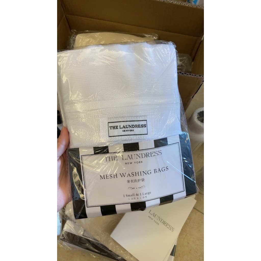The the laundress Luxury Care Saco de roupa suja Um grande e pequeno saco cosmético de lona