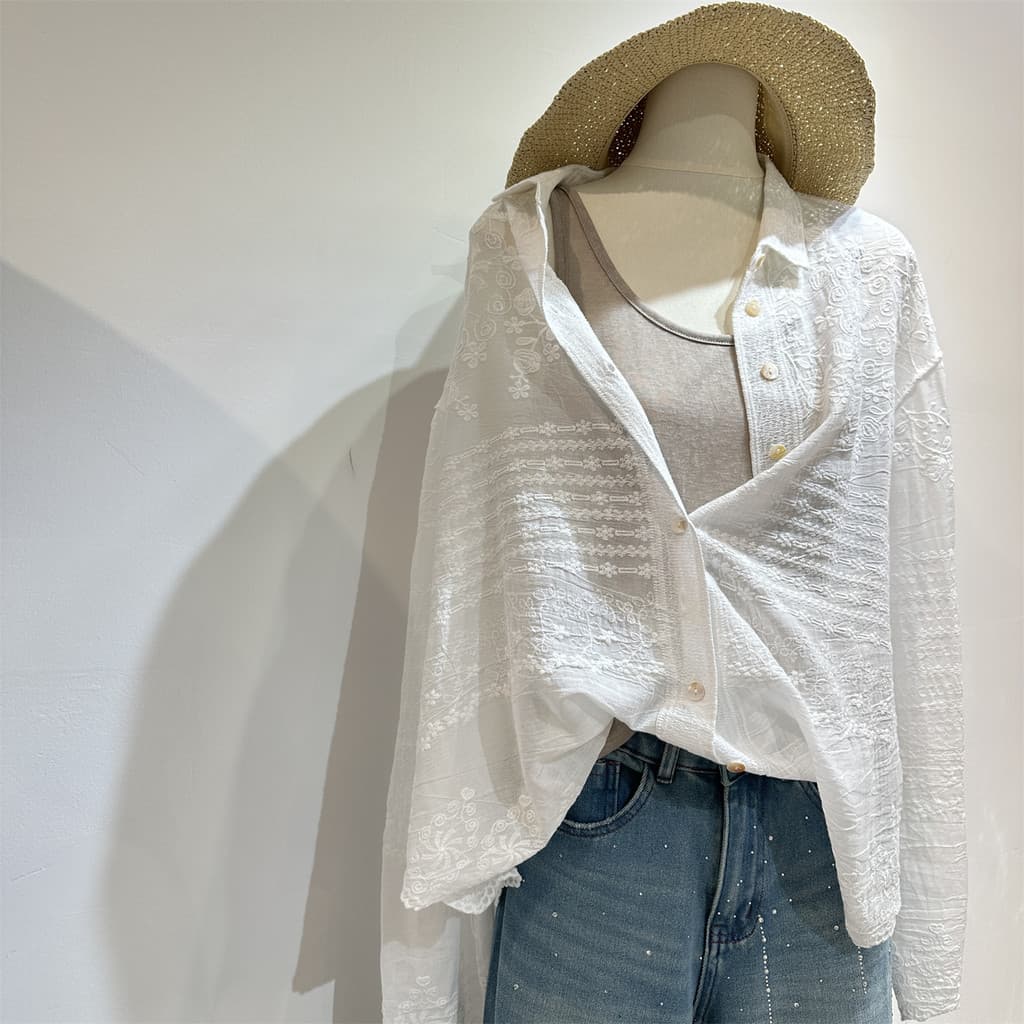 Camisa Solta Nicho de Renda Branca Primavera