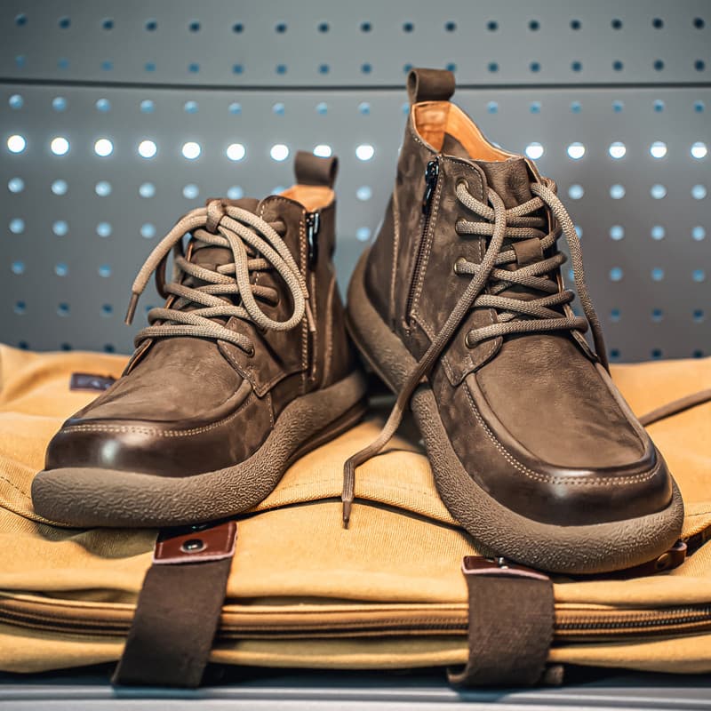 Verão masculino Toe camada de couro Retro de alta qualidade sapatos casuais de sola grossa aumentado couro genuíno respi