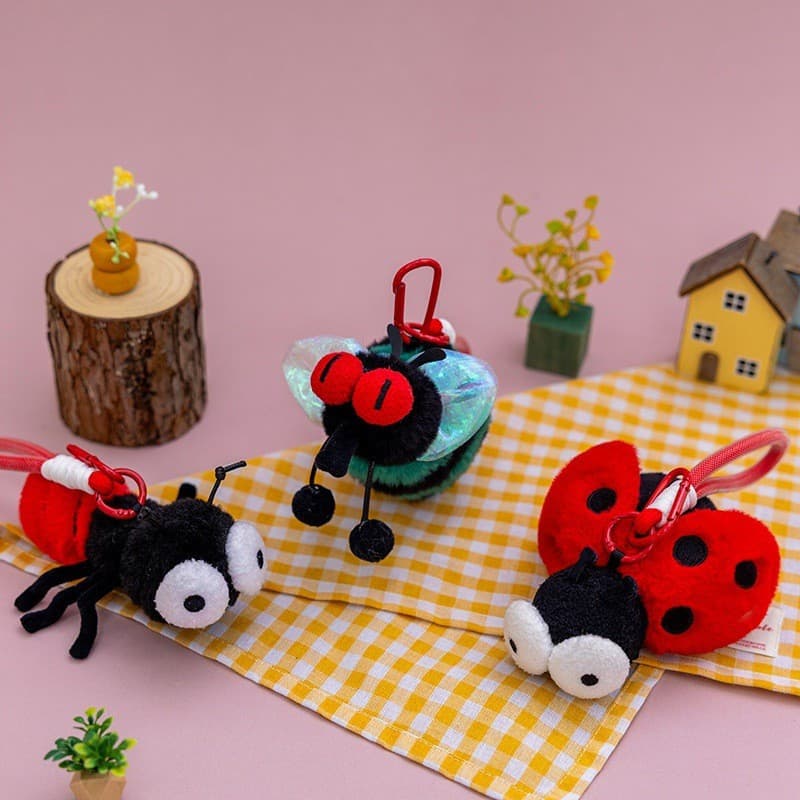 Inseto Realista Esterco Besouro Aranha Joaninha Vaga-Lume Formiga Brinquedo De Pelúcia Mini Chaveiro Pingente Saco Decor