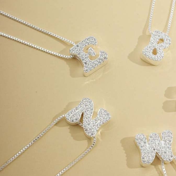Colar Inicial Folheado Prata 925 Cravejado Letra Elegante Presente Feminino Zircônia