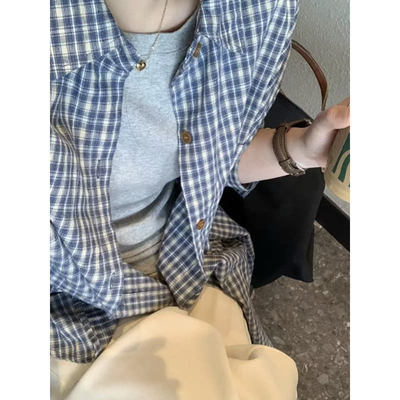 Produtos coreanos Stall arquivo algodão linho textura solta primavera verão outono Retro camisa xadrez comprimento médio