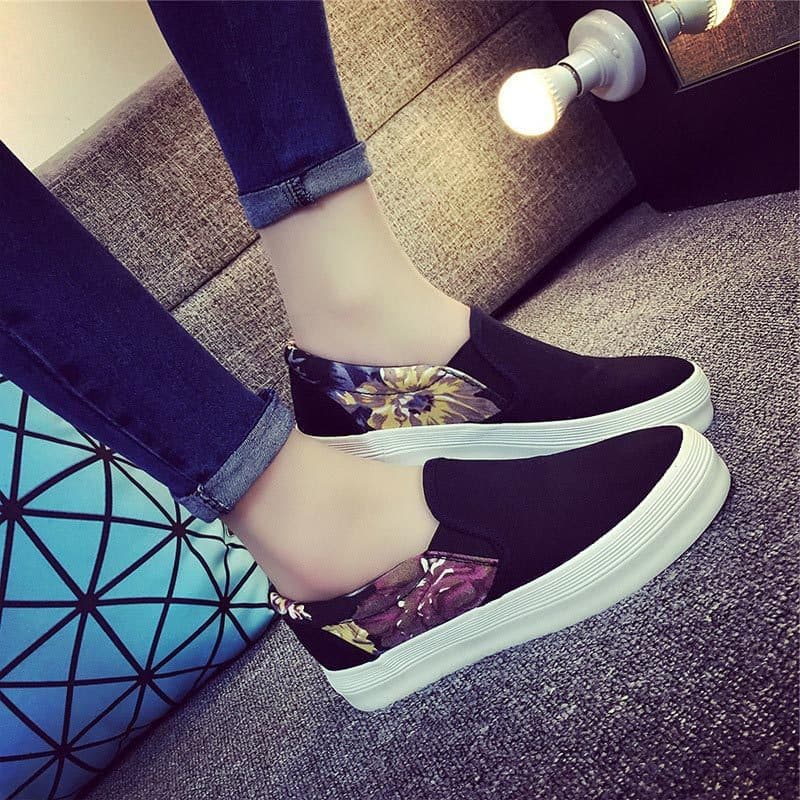 2026 novo estilo primavera deslizamento em sapatos femininos impressos de sola grossa preto sapatos de lona Casual All-M