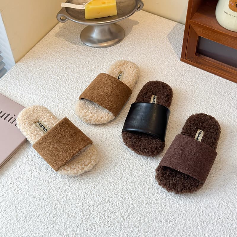 Meninas chinelos de algodão de lã 2025 novo estilo outono inverno crianças lã de cordeiro Flip-Flops bebê interior ao ar