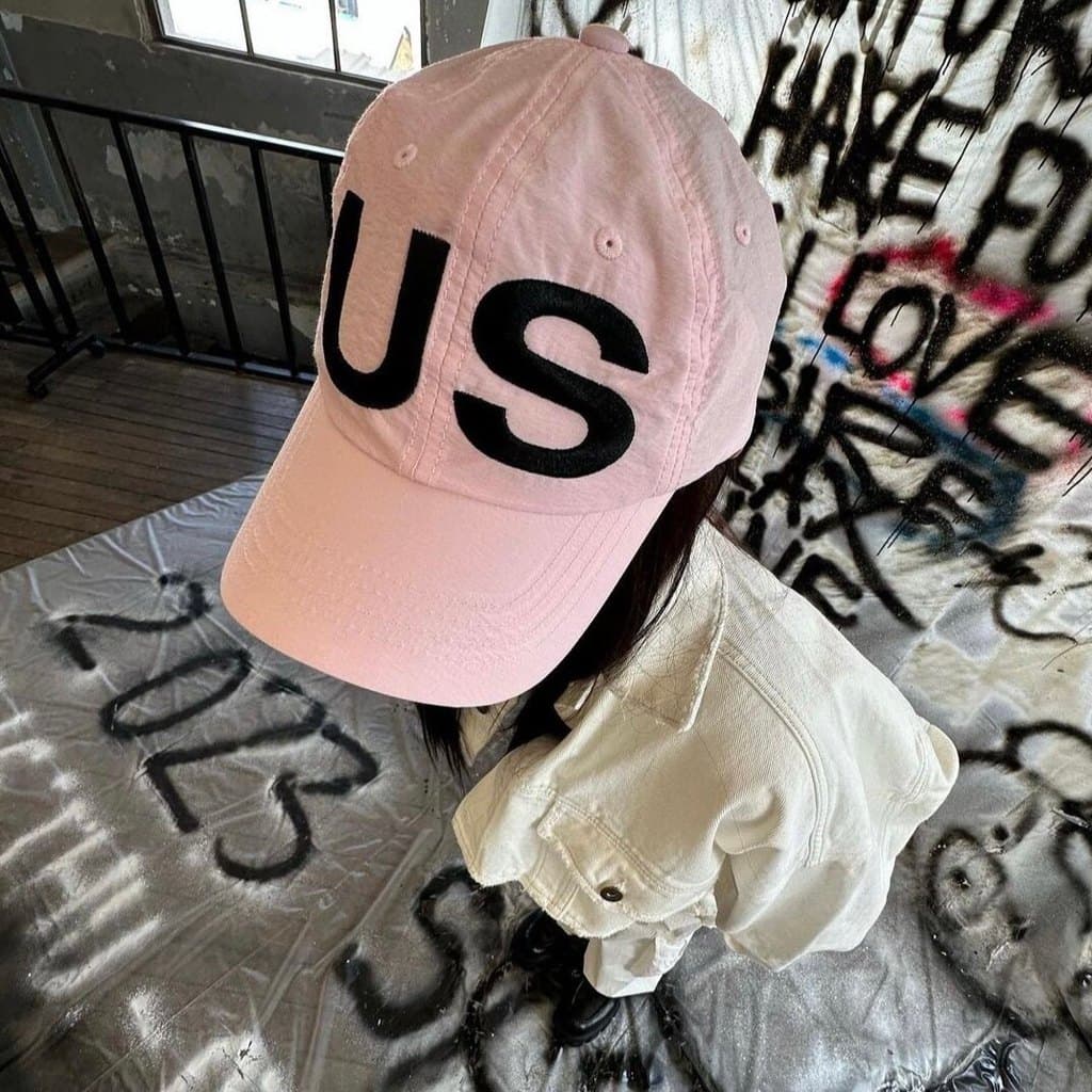 Estilo correspondente ig Blogger Hand One US Letter Bordado Casal Boné de beisebol fino Boné de secagem rápida simples n