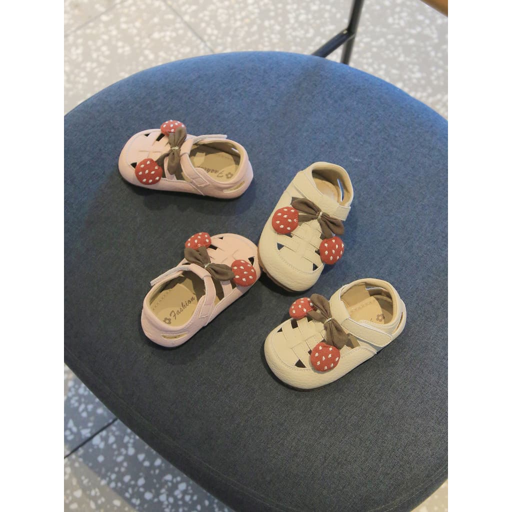Verão novo estilo sandálias de bebê meninas sapatos de princesa moda romana pequenos sapatos de couro da criança sapatos