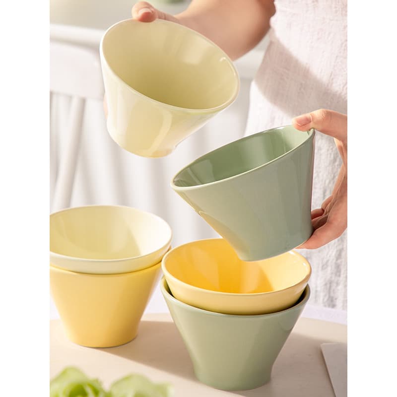 Tigela de chapéu de cerâmica estilo creme de alto valor restaurante doméstico tigela de arroz de pés altos tigela de mac