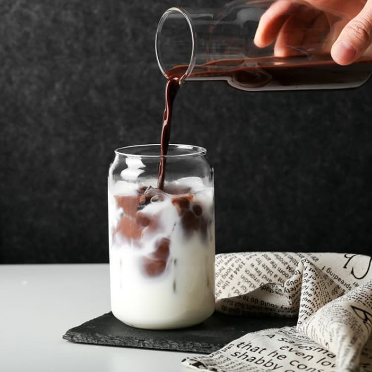 Jarra de cola criativa, copo de vidro, suco, leite, frutas, chá, cerveja, copo de água, bebida fria, copo de cola