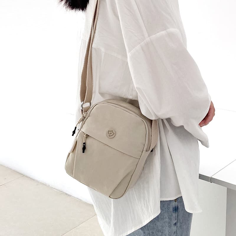 Bolsa leve de lona para celular feminina, Mini bolsa pequena 2025, novo estilo, pano Oxford, Casual, um ombro, mensageir