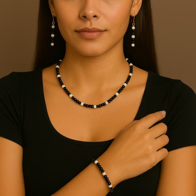 Kit 2 Conjuntos Colar Choker ,Brinco e Pulseira - Ajustável - Bellísima Bijuteria de Miçanga Feminino