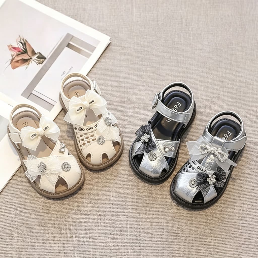 Meninas sandálias de verão Baotou sapatos romanos prata crianças sapatos princesa 2026 novo estilo verão bebê menina sap