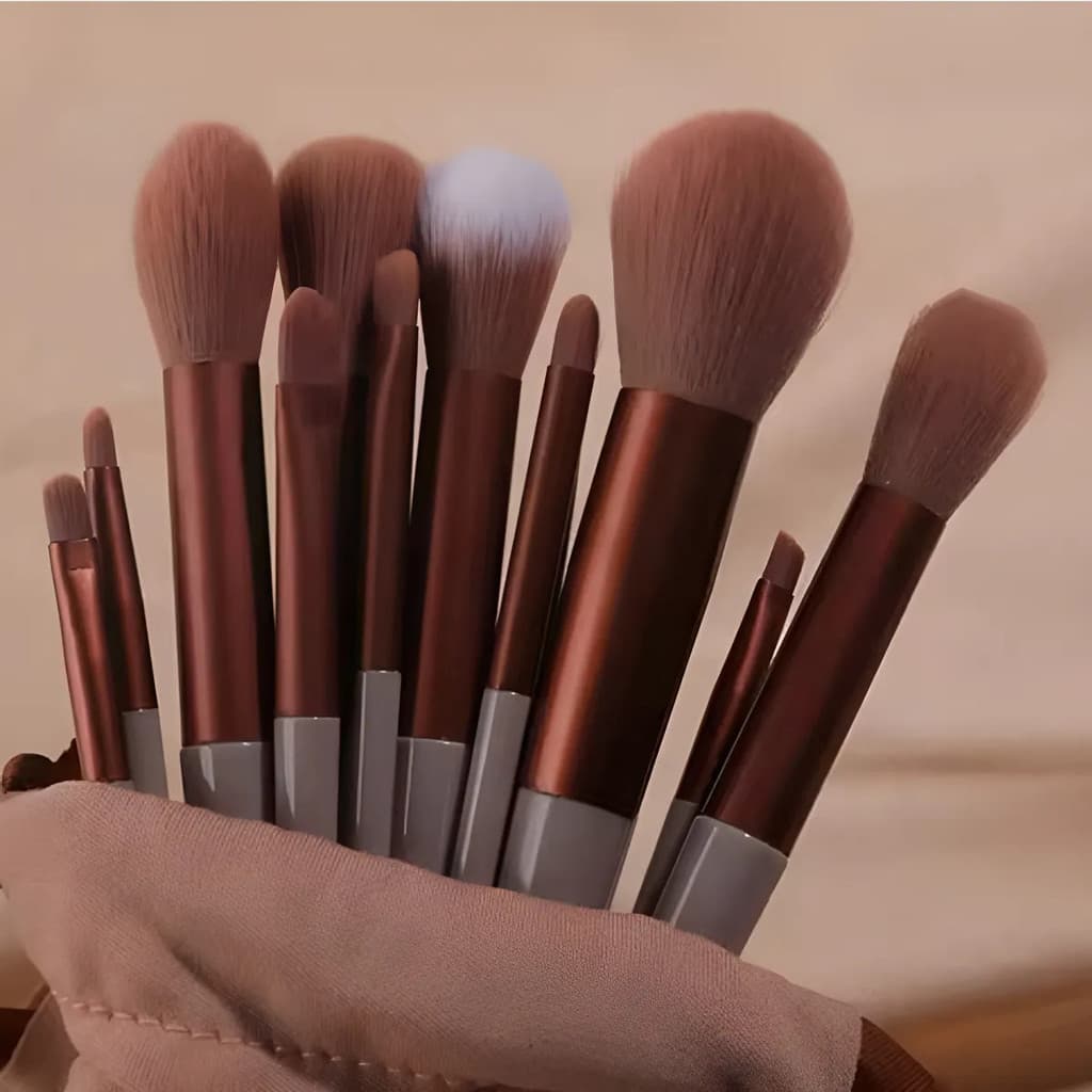 Kit Pincéis de Maquiagem 13 Peças com Bolsa Organizadora para Base Blush Sombra e Contorno